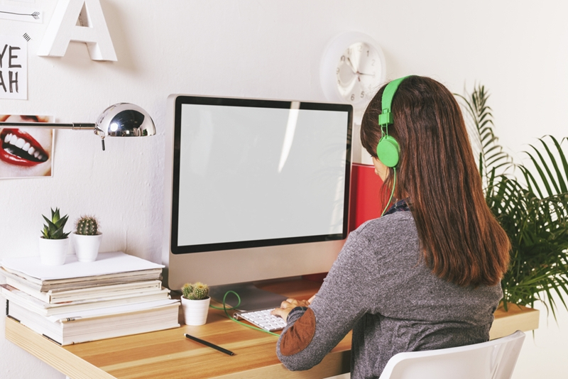 A welcoming workspace will help employees relax.